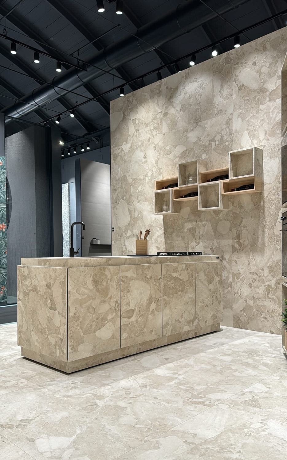 "Его величество, Cersaie 2024" — обзор крупнейшей мировой выставки в Италии