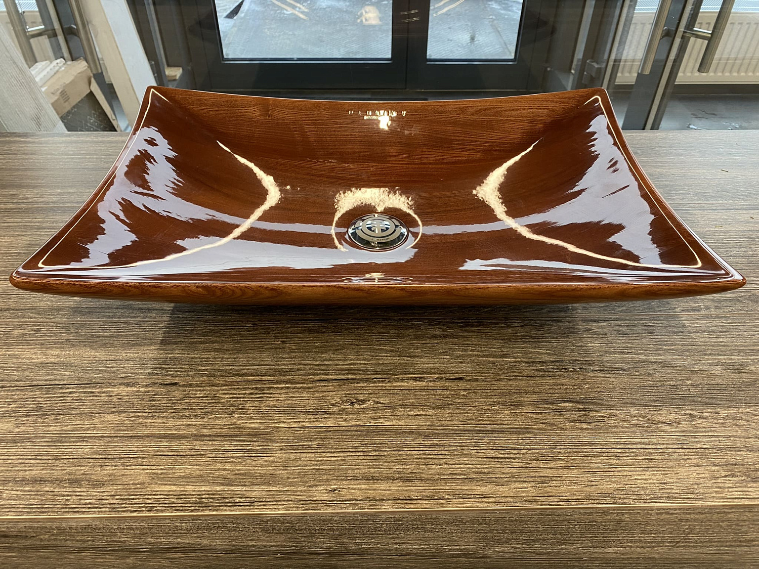 Эксклюзивные раковины ручной работы из натурального дерева